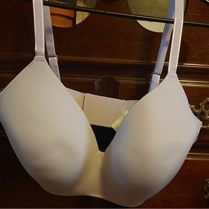 Knix Bra, NWT, Size 8 (40D), Orchid